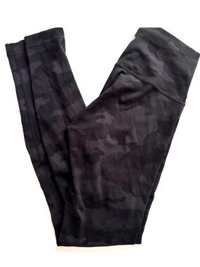 lululemon align Black gray Camo Leggings Size 6 inseam 28”